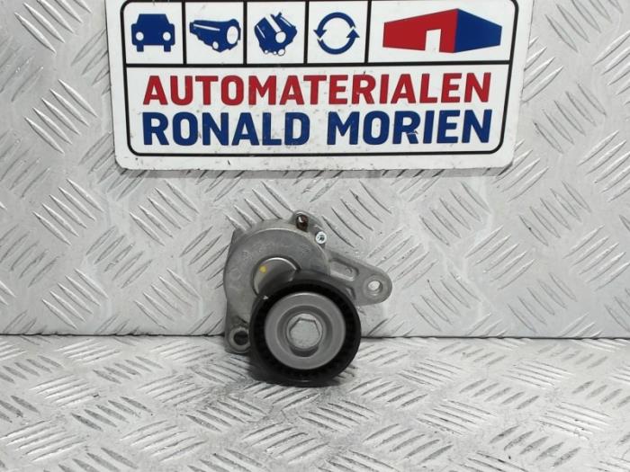 Gebruikte Spanrol Multiriem Audi A5 Prijs € 25,00 Inclusief btw aangeboden door Automaterialen Ronald Morien B.V.