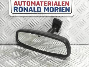 Gebruikte Binnenspiegel Opel Insignia Grand Sport 1.5 Turbo 16V 165 Prijs € 35,00 Margeregeling aangeboden door Automaterialen Ronald Morien B.V.