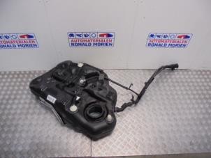 Gebruikte Brandstoftank Mazda 3 (BM/BN) 2.0 SkyActiv-G 120 16V Prijs € 199,00 Margeregeling aangeboden door Automaterialen Ronald Morien B.V.