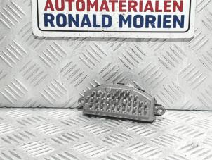Gebruikte Kachel Weerstand Volkswagen Tiguan (5N1/2) 1.4 TSI 16V Prijs € 15,00 Margeregeling aangeboden door Automaterialen Ronald Morien B.V.