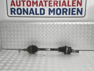 Gebruikte Homokineetas links-voor Ford C-Max (DM2) 1.8 16V Flexifuel Prijs € 75,00 Margeregeling aangeboden door Automaterialen Ronald Morien B.V.