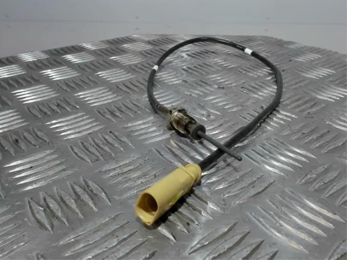 Gebruikte Uitlaat temperatuursensor Volkswagen Golf VIII (CD1) 2.0 TDI BlueMotion 16V Prijs € 60,50 Inclusief btw aangeboden door Automaterialen Ronald Morien B.V.