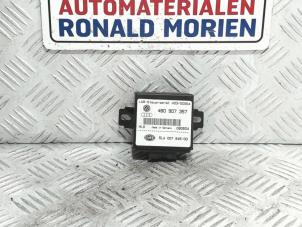 Gebruikte Computer Verlichting Audi TT (8N3) 3.2 V6 24V Quattro Prijs € 35,00 Margeregeling aangeboden door Automaterialen Ronald Morien B.V.