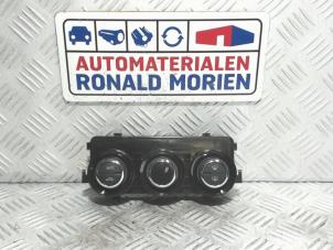Gebruikte Chaufage Bedieningspaneel Opel Adam 1.4 16V Prijs € 59,00 Margeregeling aangeboden door Automaterialen Ronald Morien B.V.