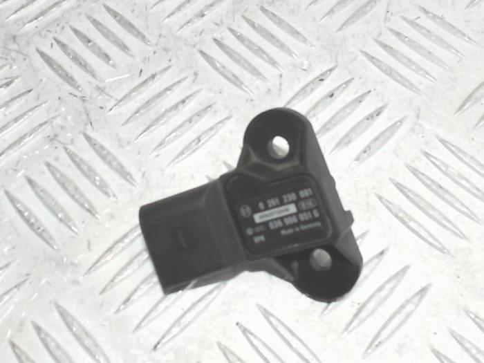 Gebruikte Map Sensor (inlaatspruitstuk) Volkswagen Transporter T5 2.0 TDI DRF Prijs € 19,00 Margeregeling aangeboden door Automaterialen Ronald Morien B.V.