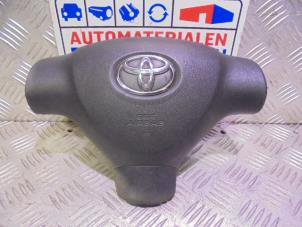 Gebruikte Airbag links (Stuur) Toyota Aygo (B10) 1.0 12V VVT-i Prijs € 50,00 Margeregeling aangeboden door Automaterialen Ronald Morien B.V.