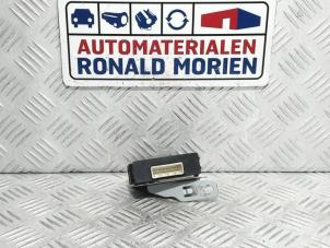 Gebruikte PDC Module Mazda 3 (BM/BN) 2.0 SkyActiv-G 120 16V Prijs € 59,00 Margeregeling aangeboden door Automaterialen Ronald Morien B.V.