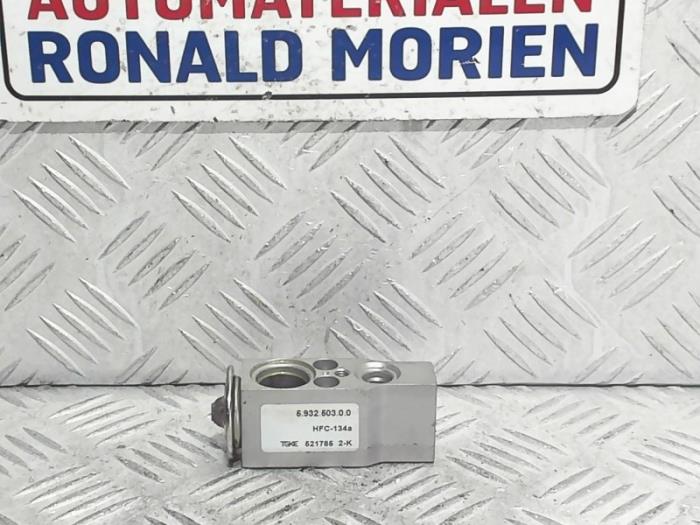 Gebruikte Expansieklep airco Peugeot 307 (3A/C/D) 1.4 Prijs € 25,00 Margeregeling aangeboden door Automaterialen Ronald Morien B.V.
