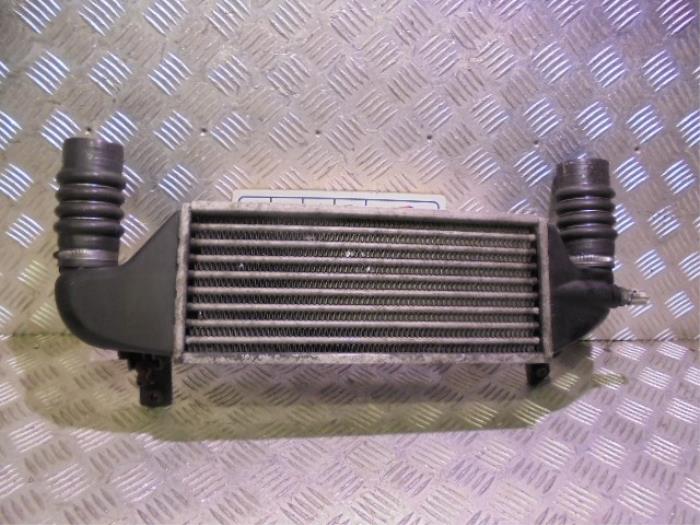 Gebruikte Intercooler Ford Focus 1 Wagon 1.8 TDdi Prijs € 35,00 Margeregeling aangeboden door Automaterialen Ronald Morien B.V.