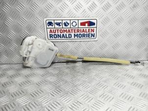 Gebruikte Slotmechaniek Portier 4Deurs rechts-achter Mazda 3 (BM/BN) 2.0 SkyActiv-G 120 16V Prijs € 35,00 Margeregeling aangeboden door Automaterialen Ronald Morien B.V.