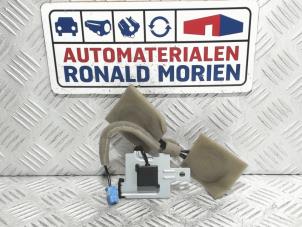 Gebruikte GPS Antenne Mazda 3 (BM/BN) 2.0 SkyActiv-G 120 16V Prijs € 25,00 Margeregeling aangeboden door Automaterialen Ronald Morien B.V.