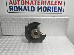 Gebruikte Asschenkel links-achter Mazda 3 (BM/BN) 2.0 SkyActiv-G 120 16V Prijs € 175,00 Margeregeling aangeboden door Automaterialen Ronald Morien B.V.