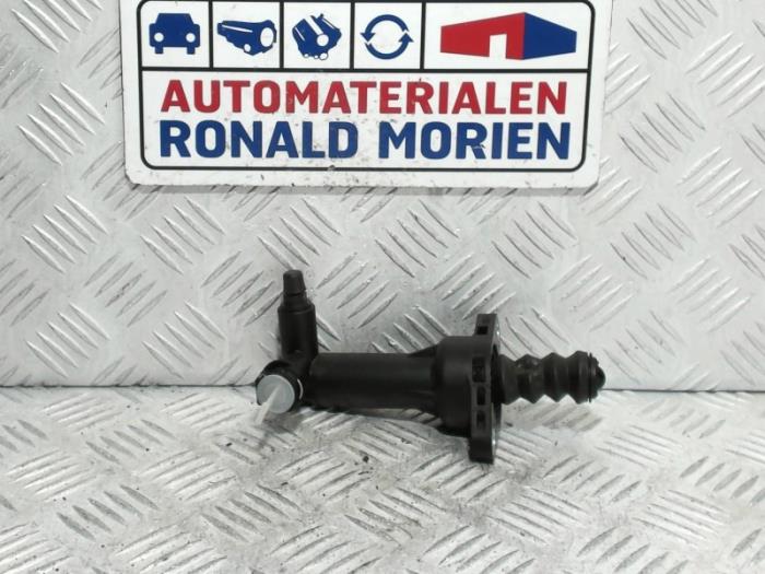 Nieuwe Koppeling Hoofd Cilinder Volkswagen Golf Prijs € 34,99 Inclusief btw aangeboden door Automaterialen Ronald Morien B.V.