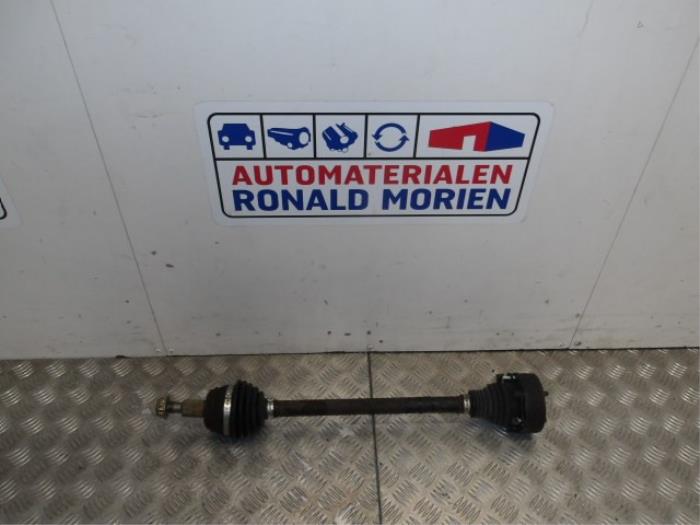 Gebruikte Steekas links-achter Audi TT (8N3) 1.8 T 20V Quattro Prijs € 25,00 Margeregeling aangeboden door Automaterialen Ronald Morien B.V.