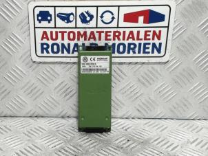 Gebruikte Telefoon Module Volkswagen Golf V 4Motion (1K1) 2.0 TDI 16V Prijs € 125,00 Margeregeling aangeboden door Automaterialen Ronald Morien B.V.