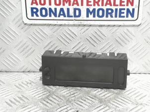 Gebruikte Display Interieur Renault Clio III (BR/CR) 1.5 dCi 75 FAP Prijs € 25,00 Margeregeling aangeboden door Automaterialen Ronald Morien B.V.