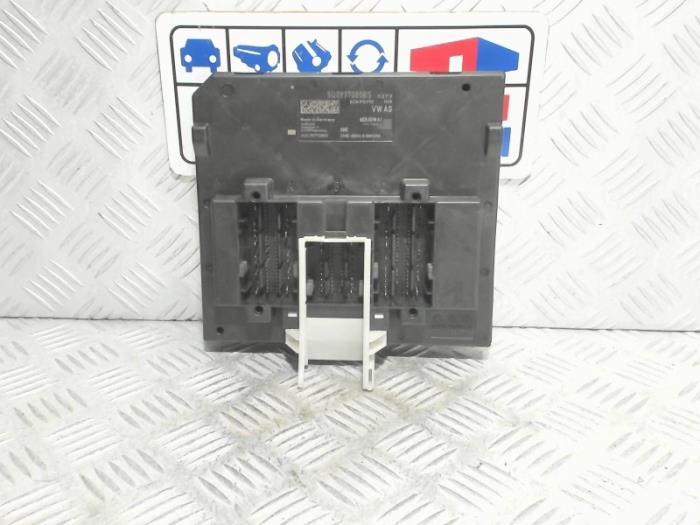 Computer Body Control van een Volkswagen Golf VII (AUA) 2.0 TDI 150 16V 2018