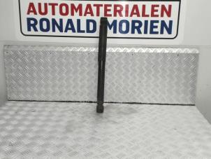 Gebruikte Schokdemper rechts-achter Mercedes Sprinter 3,5t (906.63) 313 CDI 16V Prijs € 29,00 Margeregeling aangeboden door Automaterialen Ronald Morien B.V.