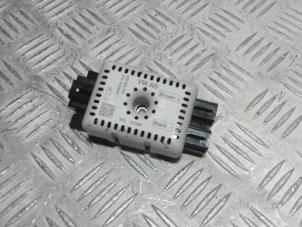 Gebruikte Antenne Versterker Volkswagen Golf VII (AUA) 2.0 GTD 16V Prijs € 9,99 Inclusief btw aangeboden door Automaterialen Ronald Morien B.V.