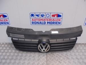 Gebruikte Grille Volkswagen Transporter Prijs € 35,00 Margeregeling aangeboden door Automaterialen Ronald Morien B.V.