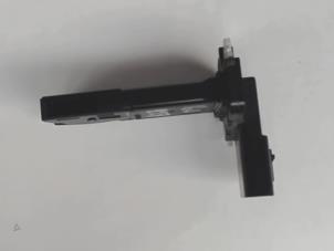 Gebruikte Luchtmassameter Volvo V40 Cross Country (MZ) 1.6 D2 Prijs € 15,00 Margeregeling aangeboden door Automaterialen Ronald Morien B.V.