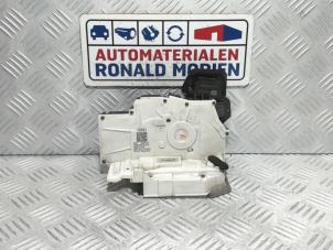 Gebruikte Portierslot Mechaniek 4Deurs links-achter Audi A8 (D5) 3.0 V6 24V 50 TDI Mild Hybrid Quattro Prijs € 68,99 Inclusief btw aangeboden door Automaterialen Ronald Morien B.V.