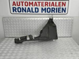 Gebruikte Ruitensproeiertank voor Audi A8 Prijs € 50,00 Inclusief btw aangeboden door Automaterialen Ronald Morien B.V.
