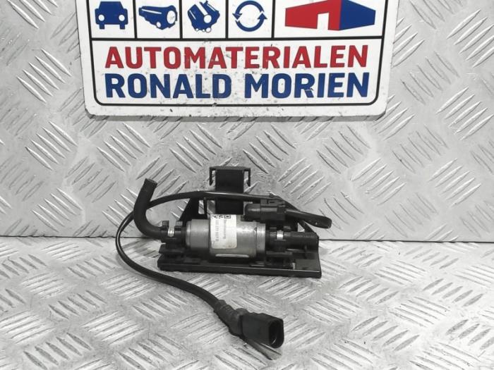 Gebruikte Tank element Pomp Volkswagen Passat Variant (3G5) 1.4 TSI GTE 16V Prijs € 124,99 Inclusief btw aangeboden door Automaterialen Ronald Morien B.V.