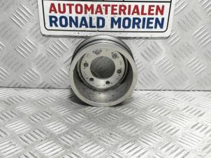 Gebruikte Krukas Poelie BMW M3 (E92) 4.0 V8 32V Prijs € 25,00 Margeregeling aangeboden door Automaterialen Ronald Morien B.V.