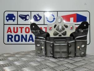 Nieuwe Versnellingsbak Steun Volkswagen Golf Prijs € 30,00 Inclusief btw aangeboden door Automaterialen Ronald Morien B.V.