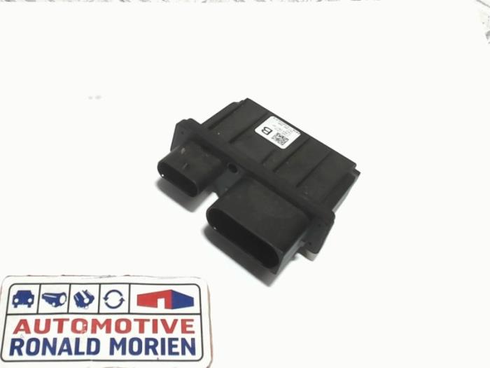 Adblue Computer van een Volkswagen Golf VII (AUA) 2.0 TDI 150 16V 2019