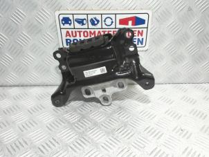 Gebruikte Motorsteun Volkswagen Golf VII (AUA) 2.0 TDI 150 16V Prijs € 25,00 Inclusief btw aangeboden door Automaterialen Ronald Morien B.V.