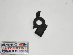 Gebruikte Accu sensor Opel Zafira Tourer (P12) 1.4 Turbo 16V Ecotec Prijs € 15,00 Margeregeling aangeboden door Automaterialen Ronald Morien B.V.