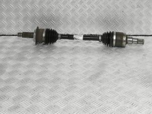 Gebruikte Homokineetas links-voor Suzuki Swift (ZA/ZC/ZD1/2/3/9) 1.6 Sport VVT 16V Prijs € 95,00 Margeregeling aangeboden door Automaterialen Ronald Morien B.V.