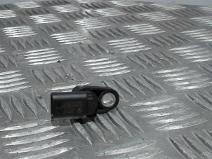 Nieuwe Sensor Nokkenas Mercedes C (R205) C-180 1.6 16V Prijs € 30,25 Inclusief btw aangeboden door Automaterialen Ronald Morien B.V.