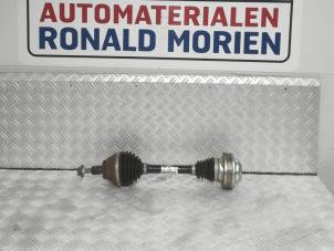 Gebruikte Homokineetas links-voor Audi A3 Sportback (8YA) 2.0 30 TDI 16V Prijs € 196,63 Inclusief btw aangeboden door Automaterialen Ronald Morien B.V.
