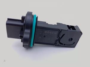 Gebruikte Luchtmassameter Opel Corsa D 1.4 16V Twinport Prijs € 12,40 Margeregeling aangeboden door Automaterialen Ronald Morien B.V.