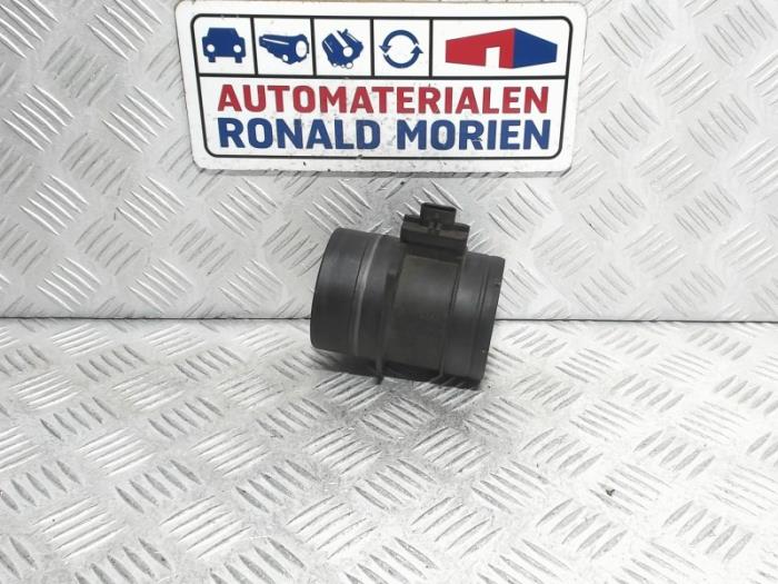 Gebruikte Luchthoeveelheidsmeter Volkswagen Passat CC (357) 2.0 TDI 16V 140 Prijs € 15,00 Margeregeling aangeboden door Automaterialen Ronald Morien B.V.