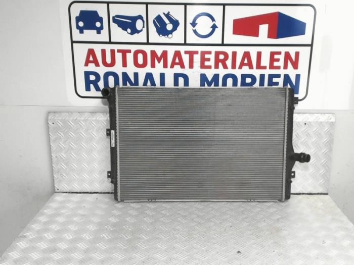 Gebruikte Radiateur Volkswagen Passat CC (357) 2.0 TDI 16V 140 Prijs € 49,00 Margeregeling aangeboden door Automaterialen Ronald Morien B.V.