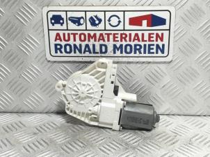 Gebruikte Raammotor Portier Audi A4 Avant (B8) 1.8 TFSI 16V Prijs € 19,00 Margeregeling aangeboden door Automaterialen Ronald Morien B.V.