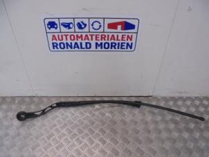 Gebruikte Ruitenwisserarm voor BMW i3 (I01) i3 120Ah Prijs € 30,25 Inclusief btw aangeboden door Automaterialen Ronald Morien B.V.
