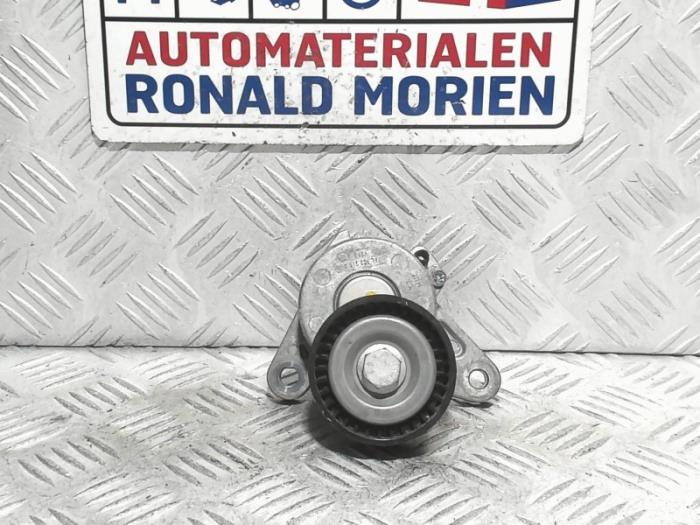 Gebruikte Spanrol Multiriem Volkswagen Golf Prijs € 25,00 Inclusief btw aangeboden door Automaterialen Ronald Morien B.V.