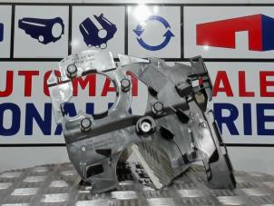 Nieuwe Distributiedeksel Volkswagen Passat Variant (3G5) 2.0 TDI 16V 150 Prijs € 14,99 Inclusief btw aangeboden door Automaterialen Ronald Morien B.V.