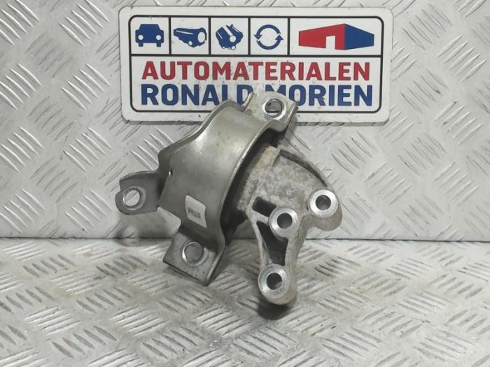 Gebruikte Motorsteun Ford Ka II 1.2 Prijs € 29,00 Margeregeling aangeboden door Automaterialen Ronald Morien B.V.