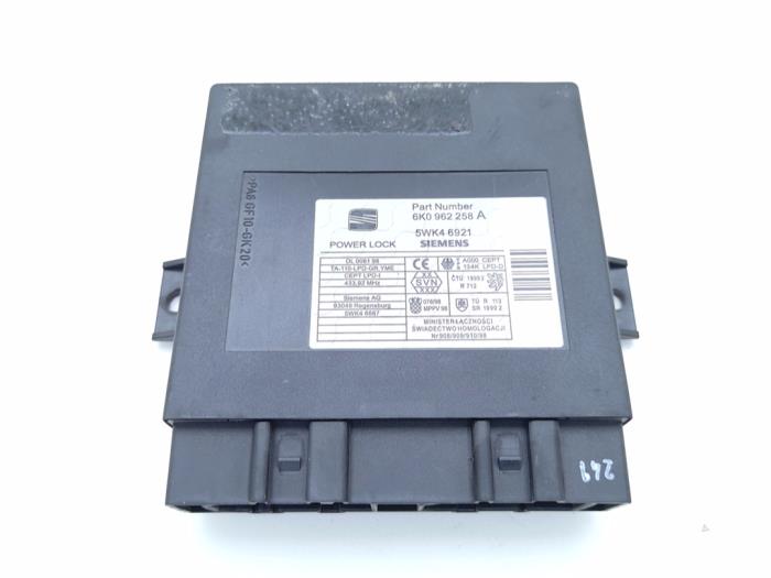 Gebruikte Module Bodycontrol Seat Ibiza II (6K1) 1.9 TDi 110 Signo Prijs € 30,00 Margeregeling aangeboden door Automaterialen Ronald Morien B.V.