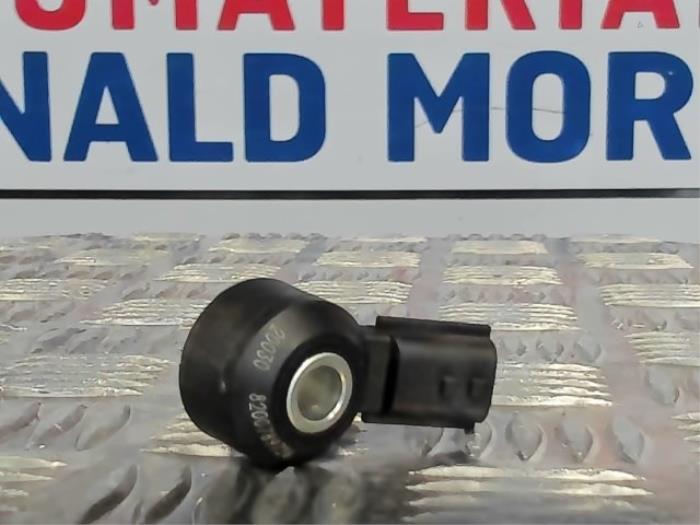 Pingelsensor van een Renault Megane IV (RFBB) 1.2 Energy TCE 130 2020
