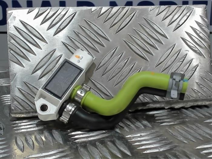Nieuwe Druksensor Mercedes Vito Mixto (447.7) 1.7 110 CDI 16V Prijs € 34,99 Inclusief btw aangeboden door Automaterialen Ronald Morien B.V.