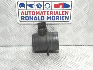 Gebruikte Luchthoeveelheidsmeter Volkswagen Golf V Variant (1K5) 2.0 TDI DRF 16V Prijs € 34,99 Inclusief btw aangeboden door Automaterialen Ronald Morien B.V.