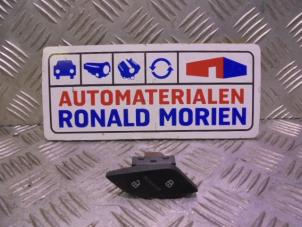 Gebruikte Schakelaar Centr. Deurvergrendeling Audi A3 Sportback (8VA/8VF) 1.4 TFSI 16V e-tron Prijs € 14,95 Margeregeling aangeboden door Automaterialen Ronald Morien B.V.