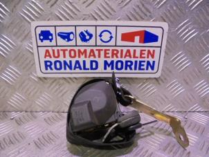 Gebruikte Veiligheidsgordel rechts-achter Volkswagen Corrado 2.0 16V Prijs € 49,00 Margeregeling aangeboden door Automaterialen Ronald Morien B.V.
